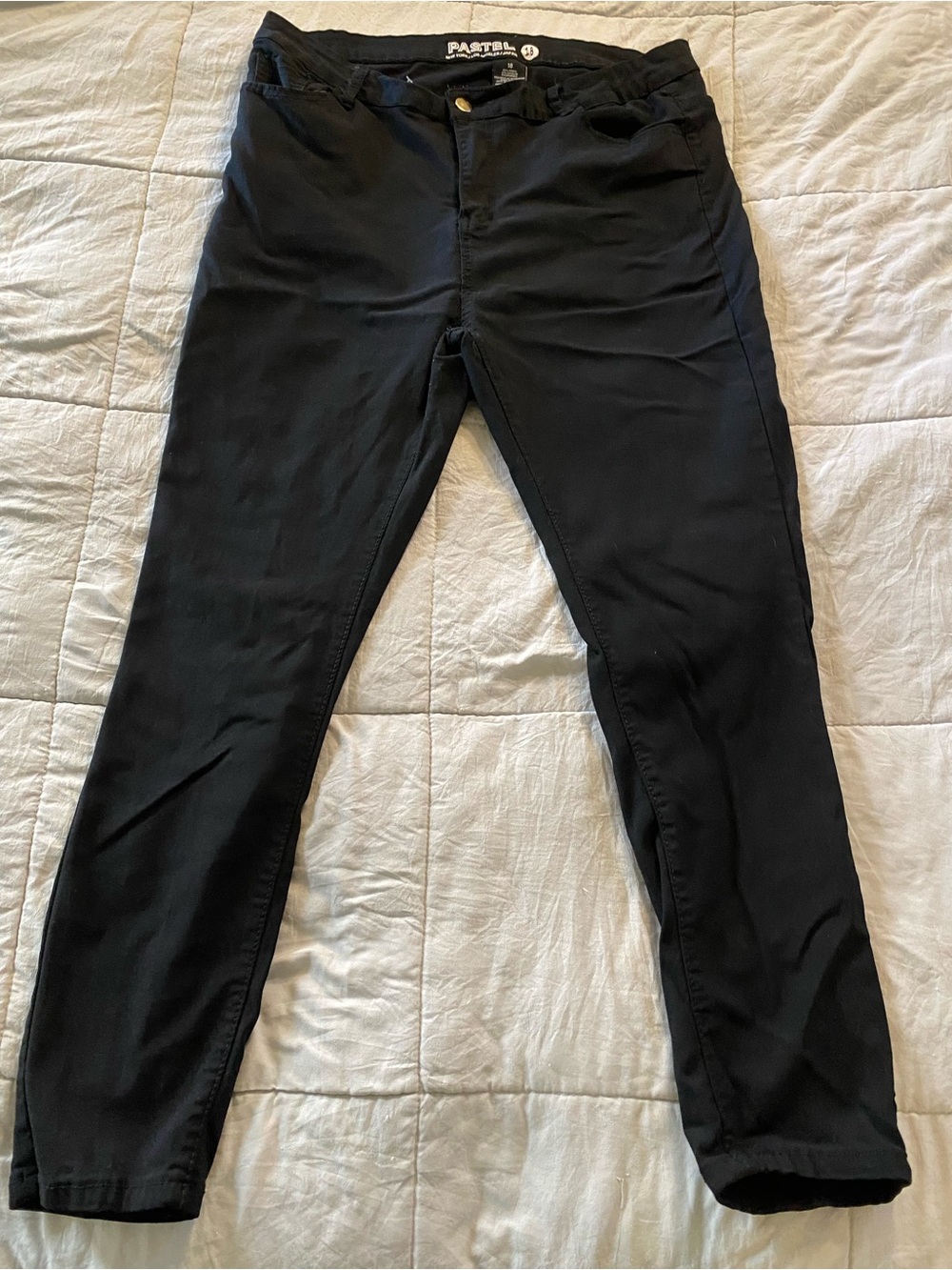 Pastels Clothing Black Women's Skinny Jeans